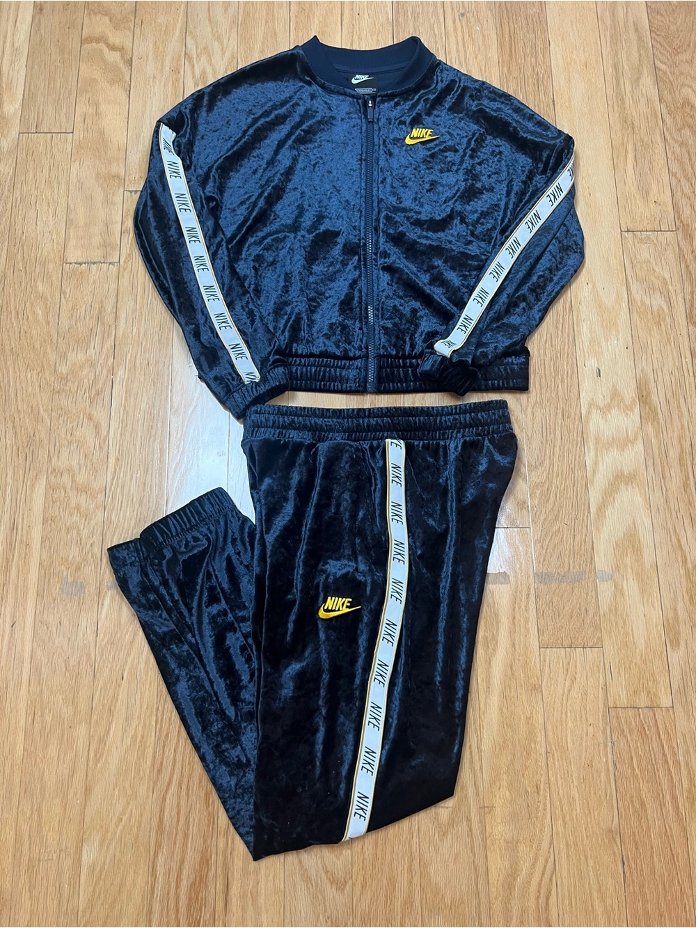 Nike Girls Blue Crushed Velour 2pc Tracksuit Set